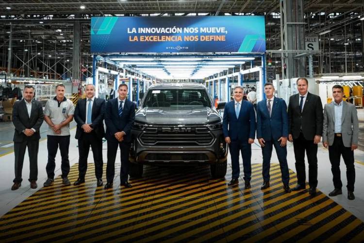 Llaryora: “Las exenciones impositivas que Córdoba aplica generan trabajo y desarrollo”