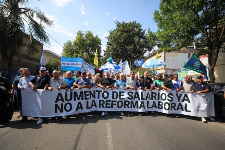 Córdoba: sindicatos se movilizan en rechazo a la reforma laboral