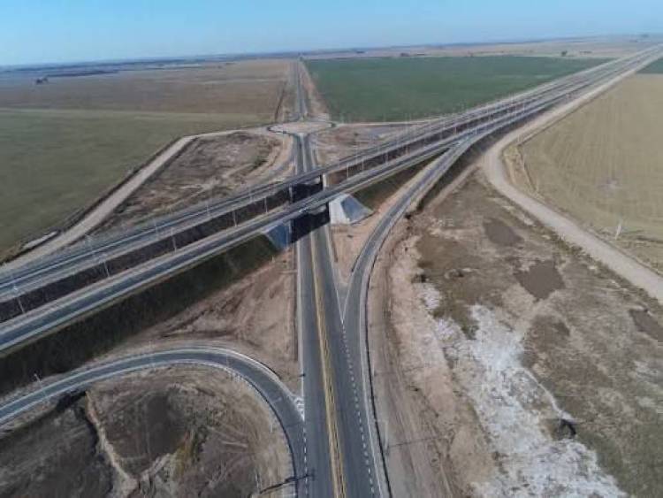 El Gobierno transfirió peajes y el mantenimiento de rutas nacionales a Córdoba