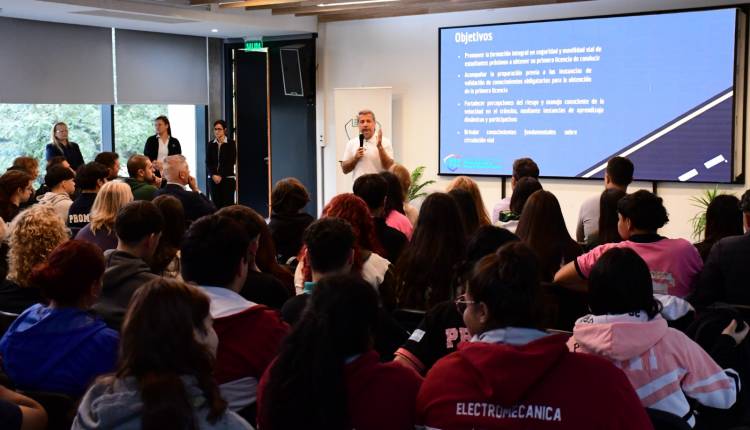 Educación vial: Municipalidad presentó el programa “Educar para conducir, prevenir para vivir”