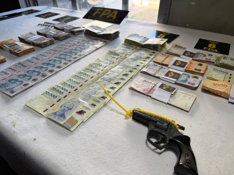 Cuñados detenidos por delivery de drogas en Arroyito