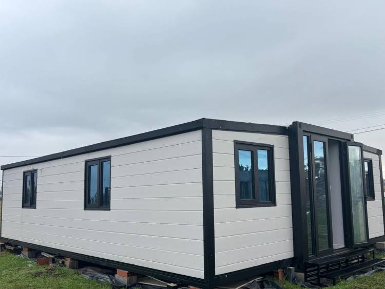 Llegaron a San Francisco las casas modulares chinas y sorprenden por su calidad y rapidez de instalación