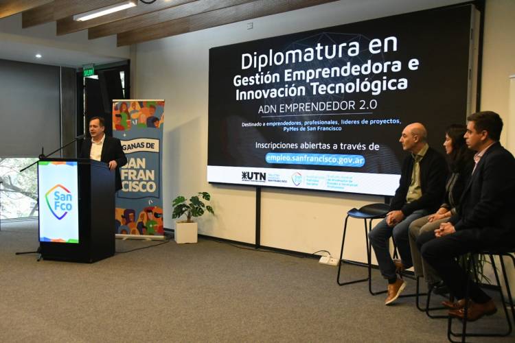 Se lanzó una diplomatura para fortalecer a emprendedores y PyMEs con foco en innovación e inteligencia artificial