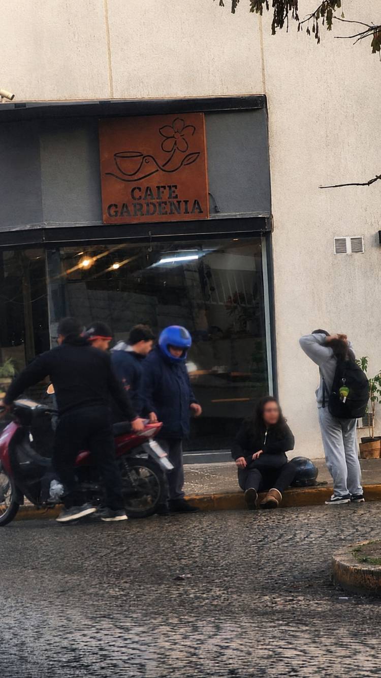 Jornada complicada: la humedad dejó calles peligrosas y varios accidentes
